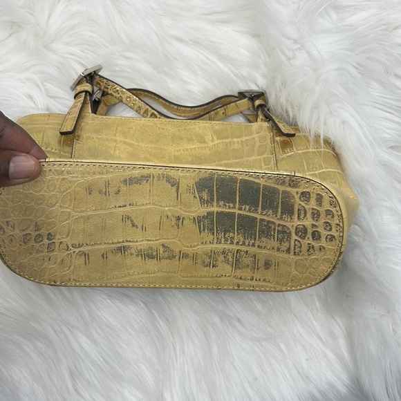 Adrienne Vittadini Croc embossed Mini Purse Magnetic Closure - Picture 6 of 10